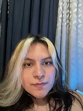 Goth_nayla - Red ass 💣