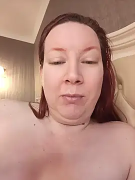 GoddessLara - fuck hairy pussy
