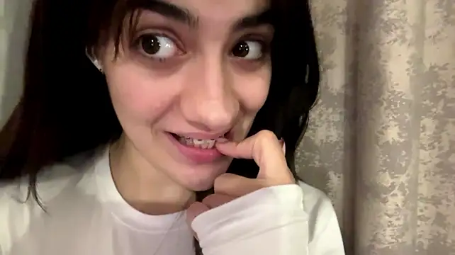 Ledi_Asthik - Show My Wet Tongue