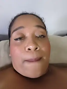 Yera_brown69 - Fingering pussy 🥵 Cream 🥵😈