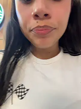 Sara-Castillo - BIG SQUIRT IN THE MEN'S BATHROOM 💦🍆