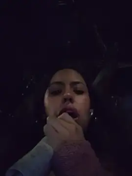 Queen_Ashly - Naked + clamps on her breasts