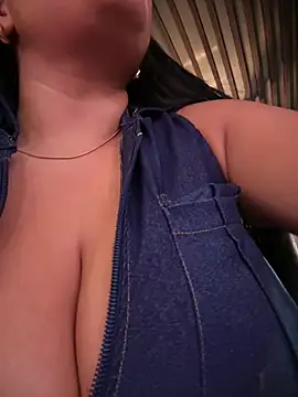 Issane_Peru - I suck the finger of a stranger I knew