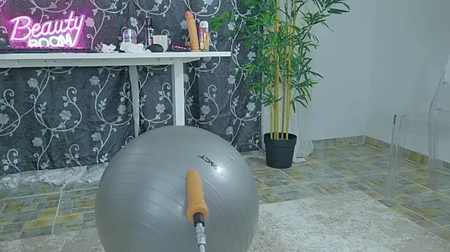 YourBurnWish - Come for the ass, stay for the smile! ❤