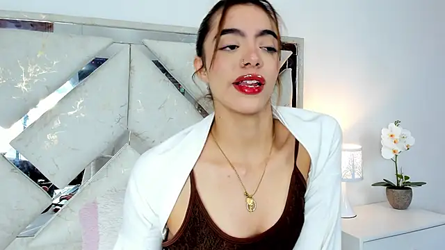Violetta_Ficher - cumming🤍