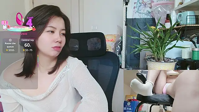 Sallycui - 裸体风一圈