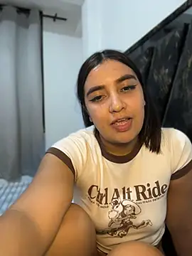 Honeyboo_ - Show pussy and show ass