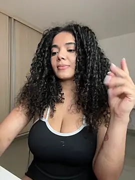 Curlyierr - DOGGY STYLE + SPREAD ASS IN THE SOFA