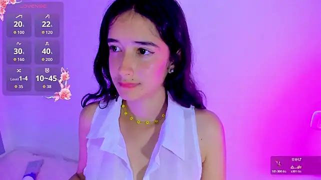 Ivy_petit - Three fingers in my mouth🖖🏻😊💦