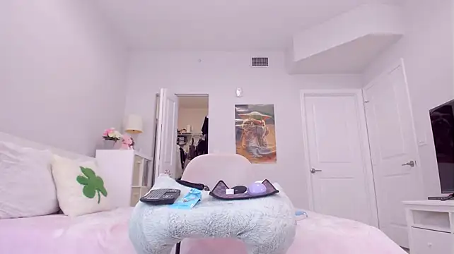 AnastasiaBeyond - Show Boobs