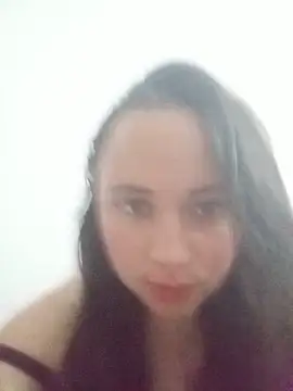 Luceroadele - show naked and cream