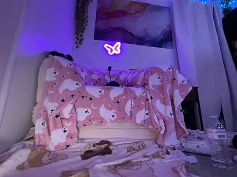 Moan4mona - Put in anal plug😳🍑🍆✨