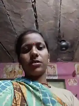 Hot_khusi753