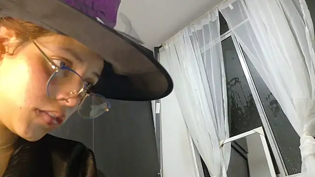 Miranda-cambell - finger ein my ass