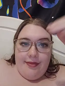 Sexycurvyemilyy - Cum show💦