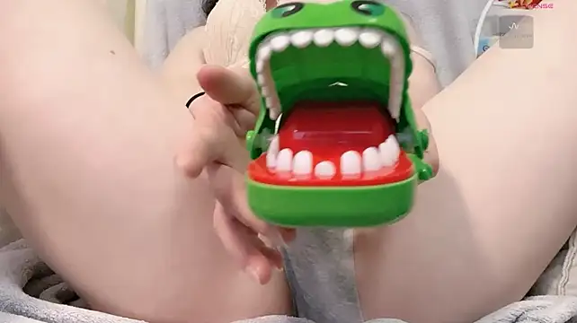 Anna-888- - 首次小粉塞入