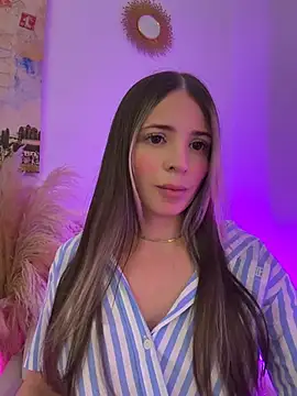 Ashleyjenner_ - Open pussy 🤩