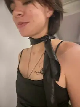 IvyWillow - ASK MY BOSS A QUESTION WITH NO PANTS