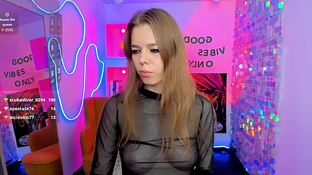 TinaTayylor - MAKE YOUR BUTT RED