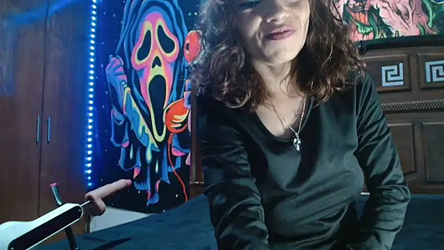 MINI_Petite - up dreess carees clitoris with oil