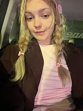 Elsawhere - BOOBS OUT 60 sec BEHIND UBER DRIVER