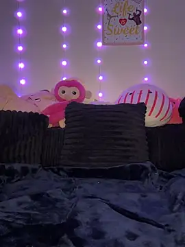 BIGCUMSHOW35