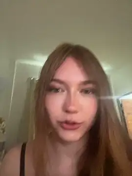 Finally18Cicii - Show boobs