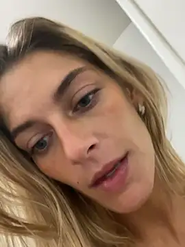 Bellalolahot