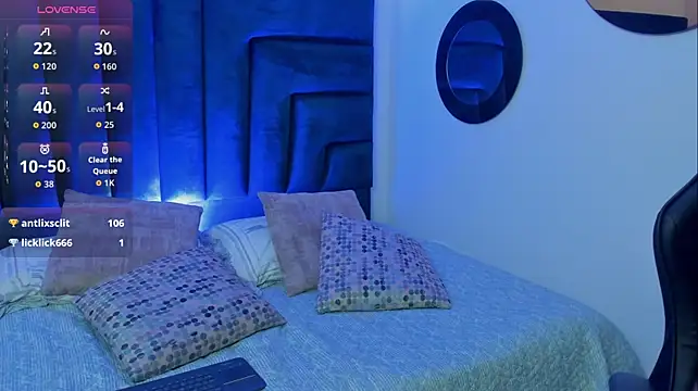 _AliceWonderland - show pussy
