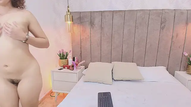 Candycoxx_606 - Finger masturbation (inside)