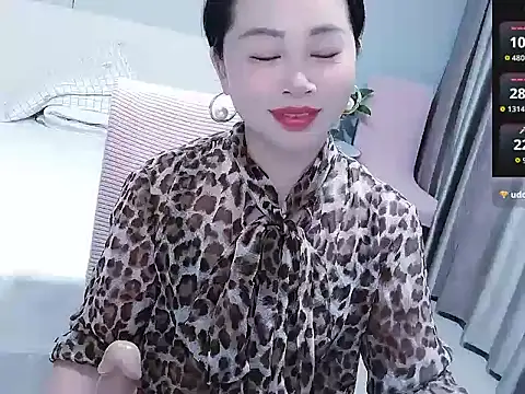 Xiaoxiao-8888 - 全脱上衣