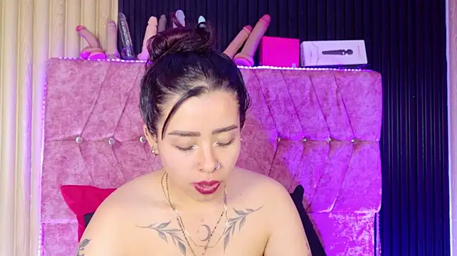 Mia_lopez_1 - open your pussy with your hands+zoom