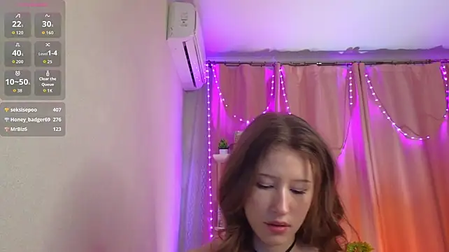 StacyLuce - 💕Lick tits + suck Nipples💕