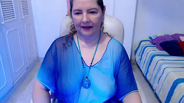 Leonela_69 - mommy is horny come play with me