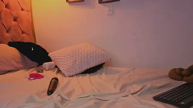 Daddysgirl1_ - one finger in ass deep