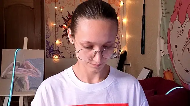 Stella_naughty - oil show