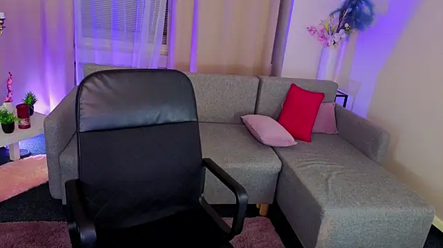 DanaHurt1 - Spank my ass x5 🍑