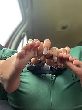 JulliaVegas - Finger in ass