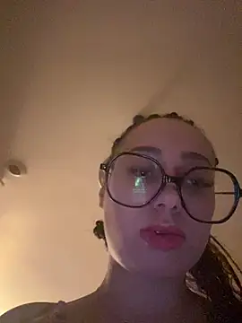 Queenlo_xxx - gagne 2 vidéos💦