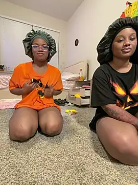 Strip4faith - making my gf cum💦💦// cum together