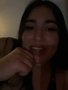 Kittynoir_Chile - Masajito en mis tetas