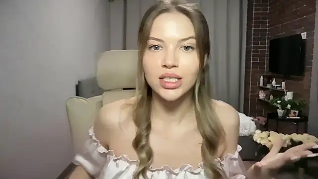EmmyMills - Topless❤️