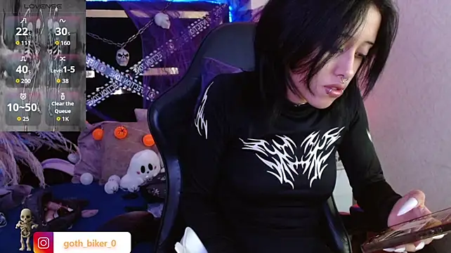 Bunny_O - Spread ass and naked + rub anus
