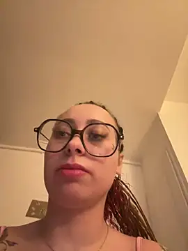 Queenlo_xxx - gagne 2 vidéos💦