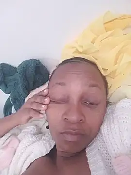 Prettybrowny - Let's cum