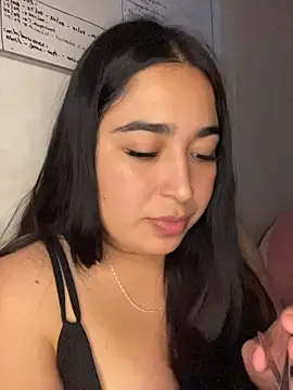 Kittynoir_Chile - Masajito en mis tetas