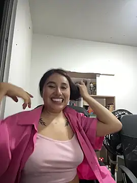 Sophie_Dreamss - silence my teammate nearby
