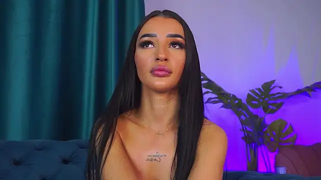 DeniseDevilles - Finger my pussy in Doggy
