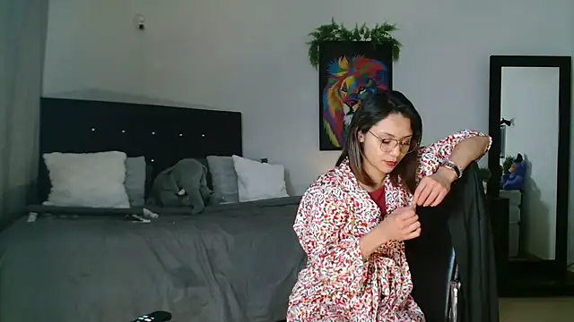 SKARLETEEN - squeeze me gentlly+soft moan