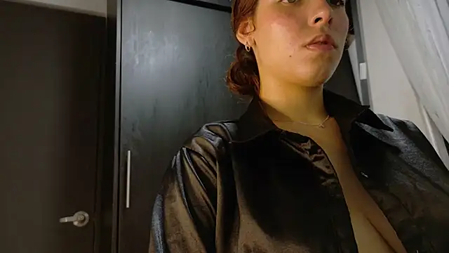 Miranda-cambell - dildo in my ass